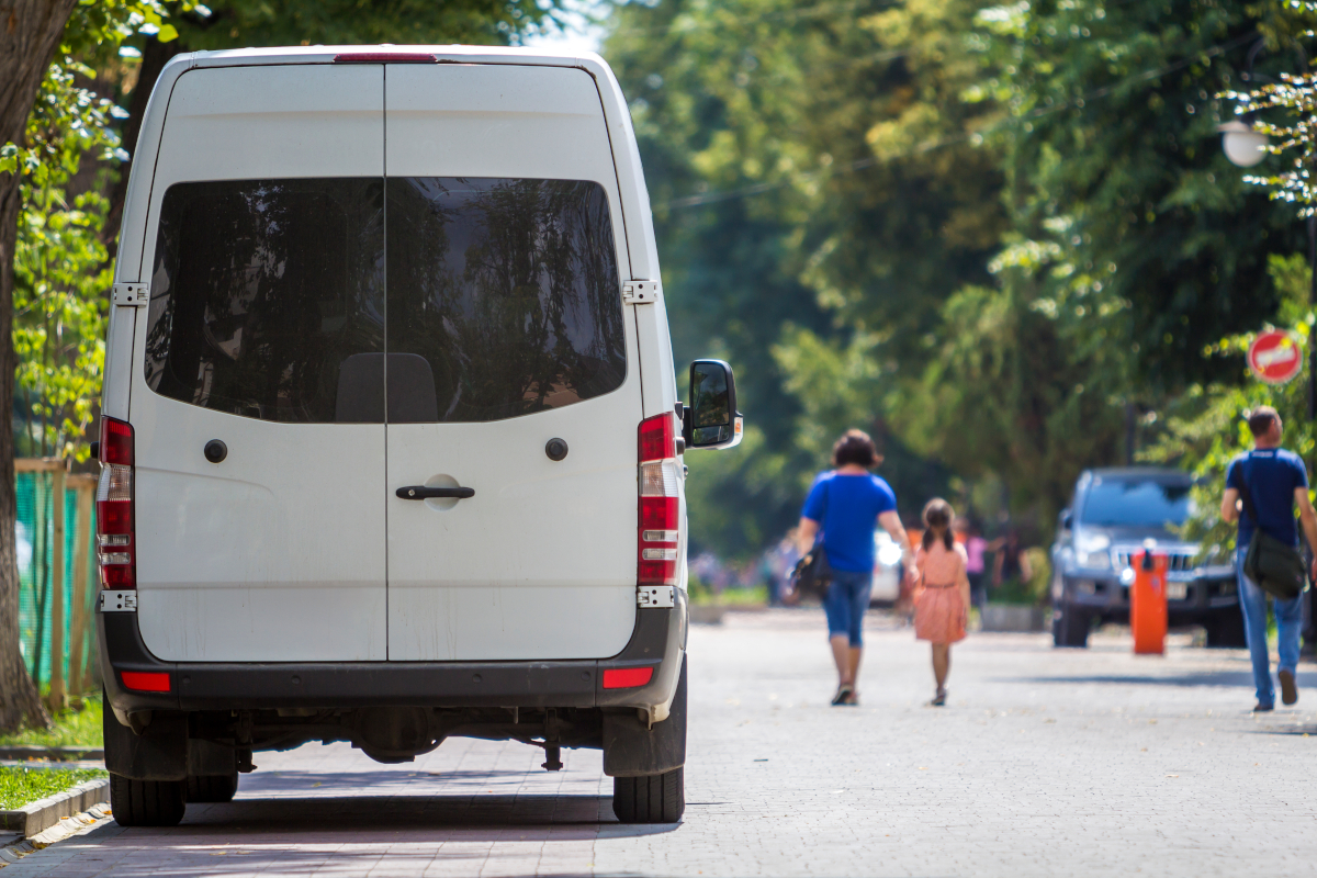 Les accessoires et équipements disponibles pour la location de minibus